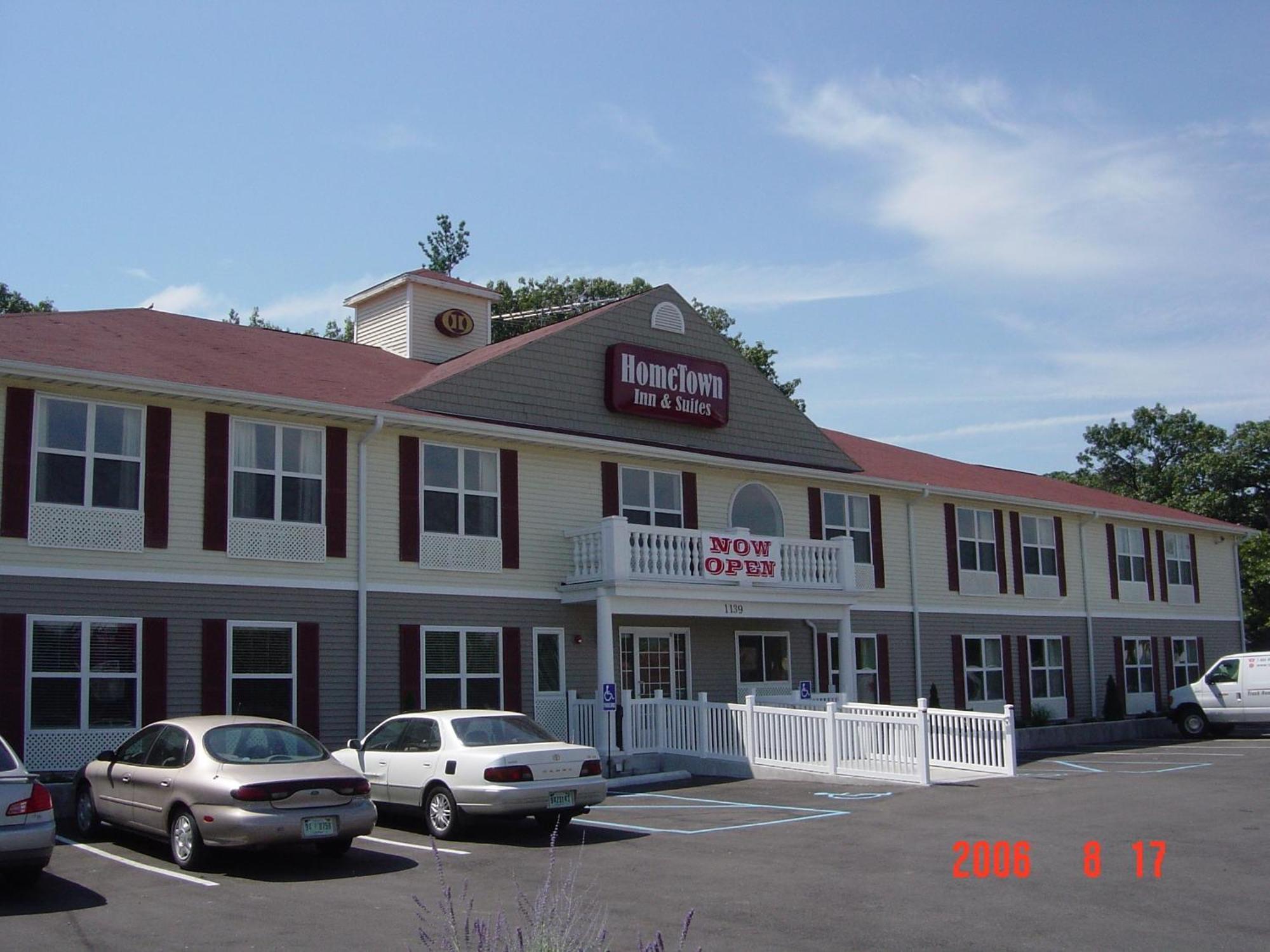 Hometown Inn & Suites شيريرفيل المظهر الخارجي الصورة